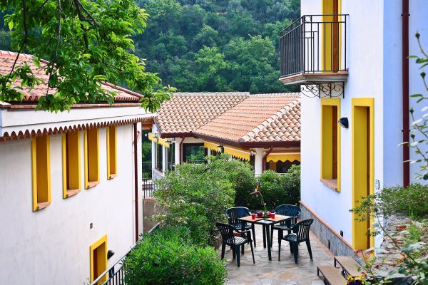 Borgo San Francesco Residence (Gioiosa Marea)